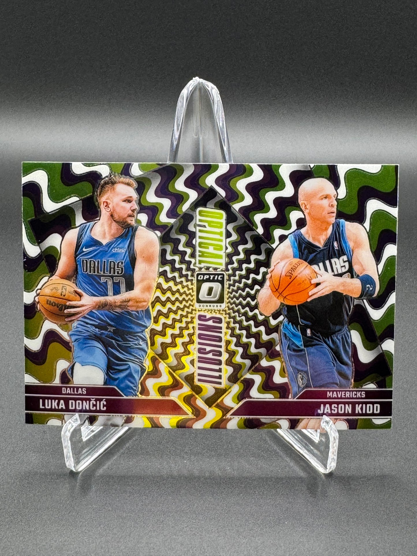 2024-2025 Panini Donruss Optic Basketball Luka Dončić #1 Optical Illusions Purple Raw