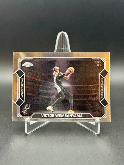 2025-26 Topps Chrome Victor Wembanyama #MT-10 Moment in Time Raw
